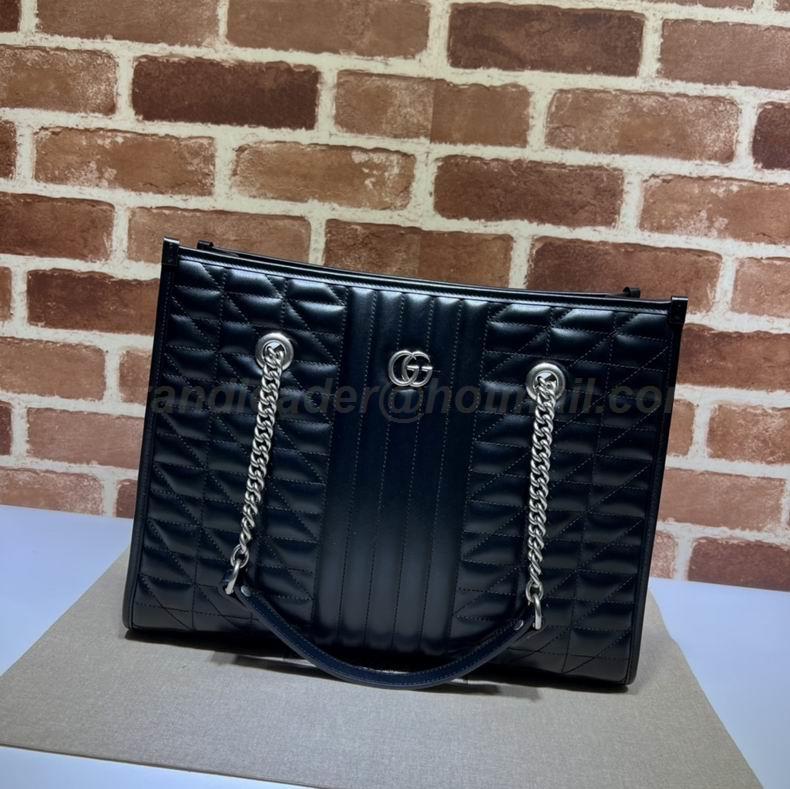 Gucci Handbags 424